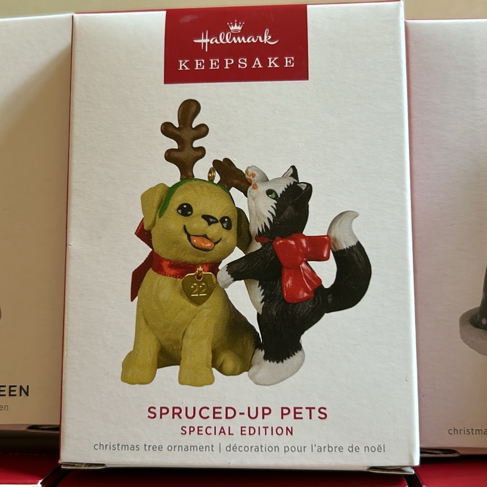 Lot of nine hallmark keepsake Christmas tree ornaments 2022 - Picture 4 of 10